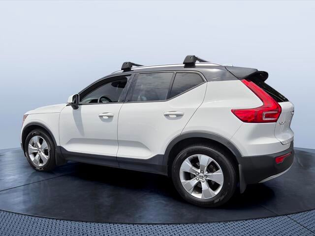 2019 Volvo XC40 Momentum