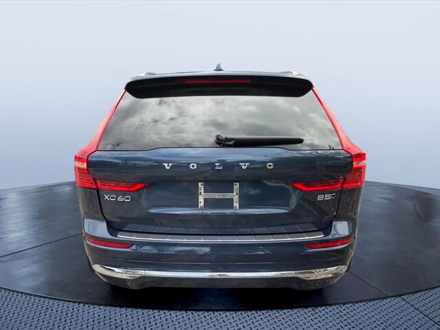 2023 Volvo XC60 Ultimate Bright Theme