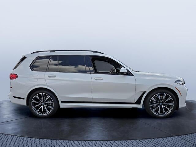 2022 BMW X7 xDrive40i xDrive40i