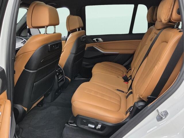 2021 BMW X7 M50I