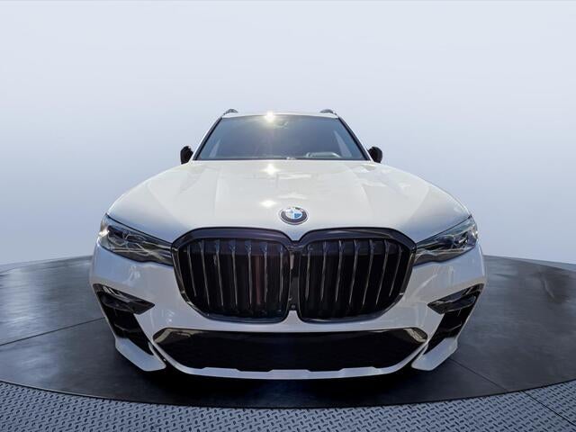 2021 BMW X7 M50I
