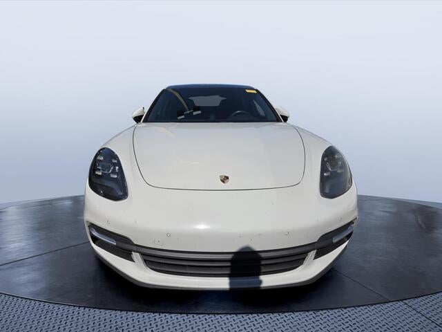 2018 Porsche PANAMERA Base