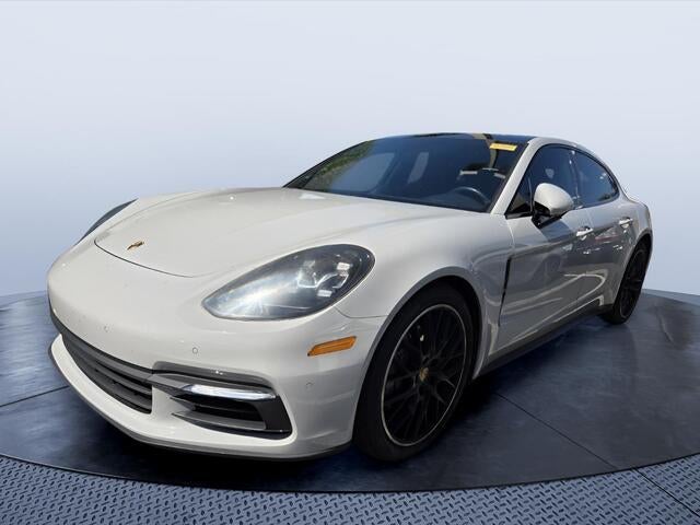2018 Porsche PANAMERA Base