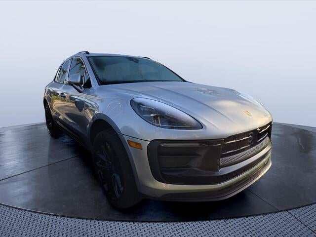 2024 Porsche Macan Base