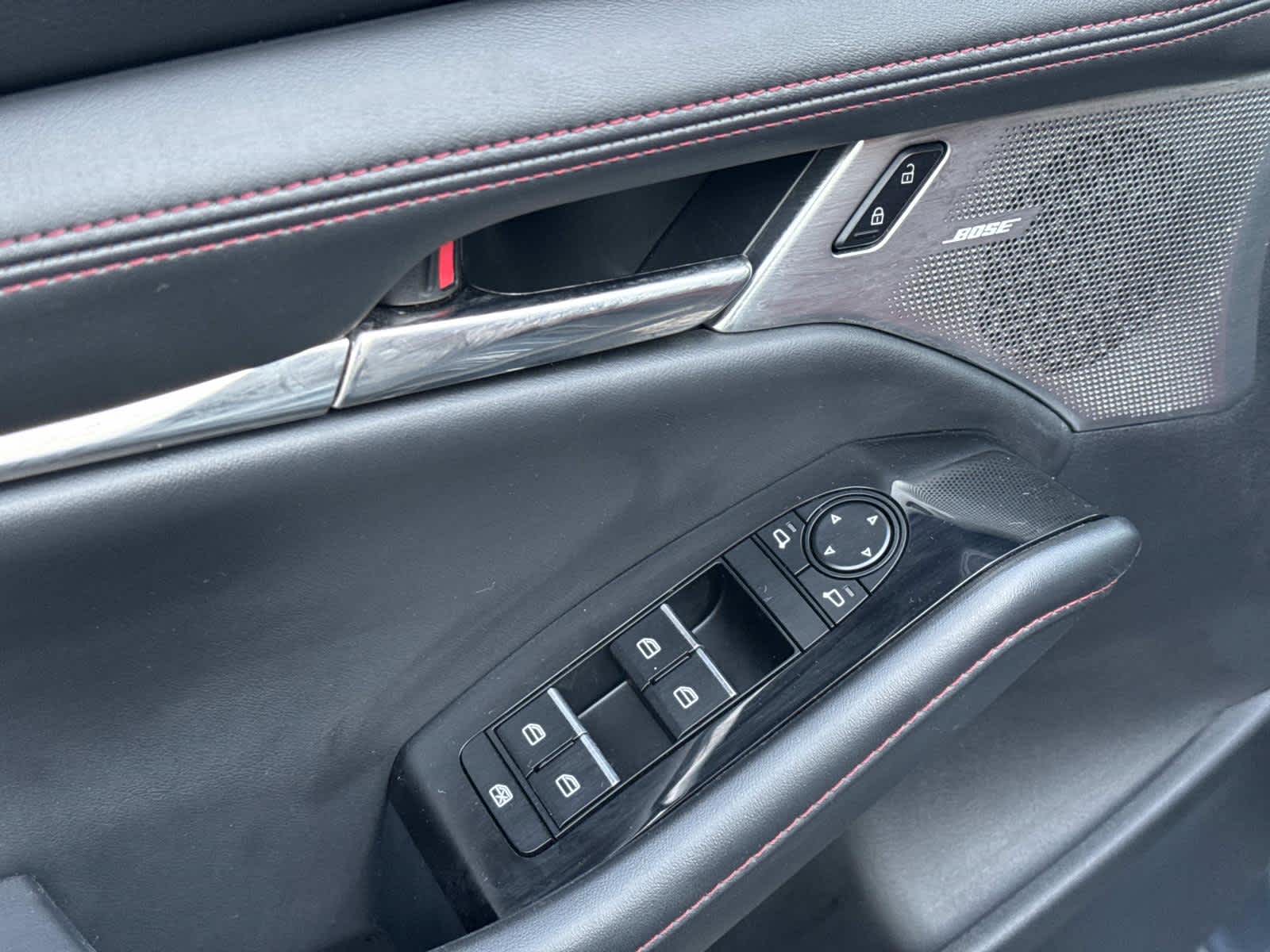 2023 Mazda MAZDA3 2.5 S Carbon Edition