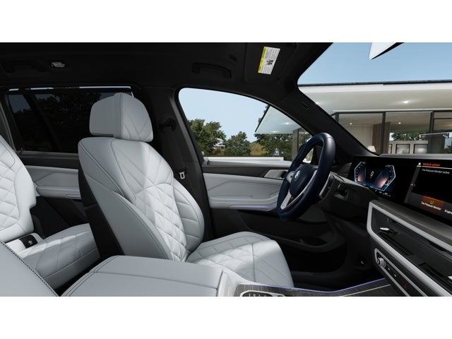 2027 BMW X7 Base