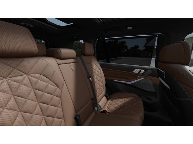 2027 BMW X7 Base
