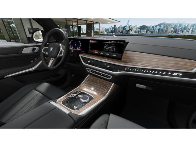 2026 BMW X7 Base