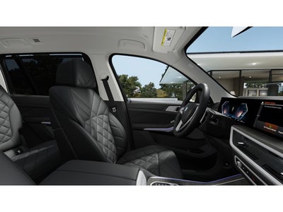 2027 BMW X7 Base