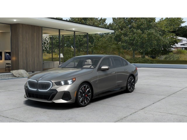 2027 BMW 550e Base