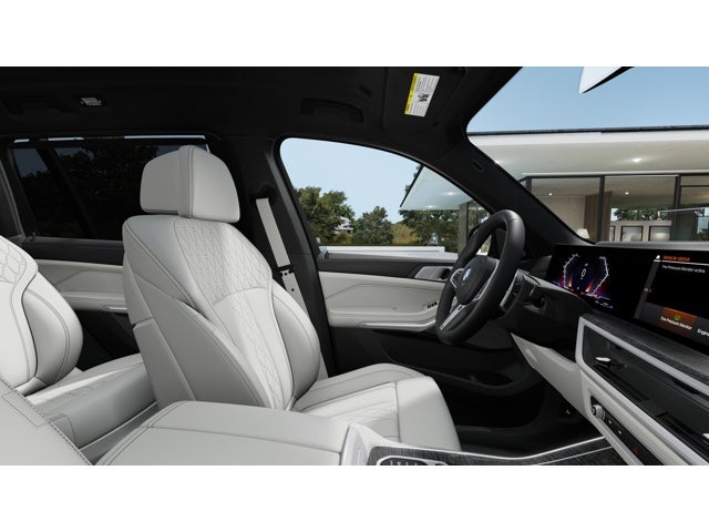 2026 BMW X7 Base