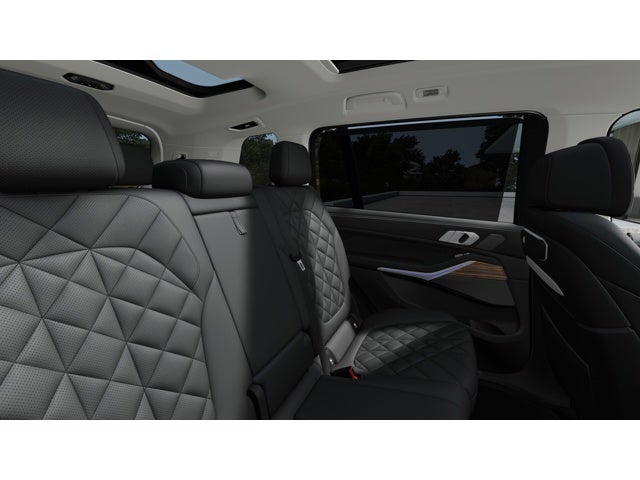 2027 BMW X7 Base