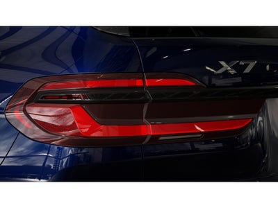 2027 BMW X7 Base