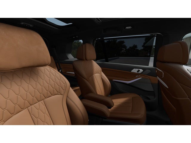 2027 BMW X7 Base