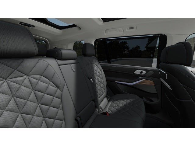 2027 BMW X7 Base