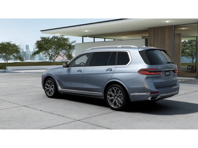 2027 BMW X7 Base