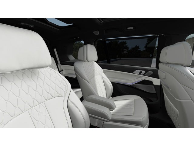 2027 BMW X7 Base