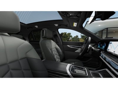 2026 BMW 750e xDrive Base