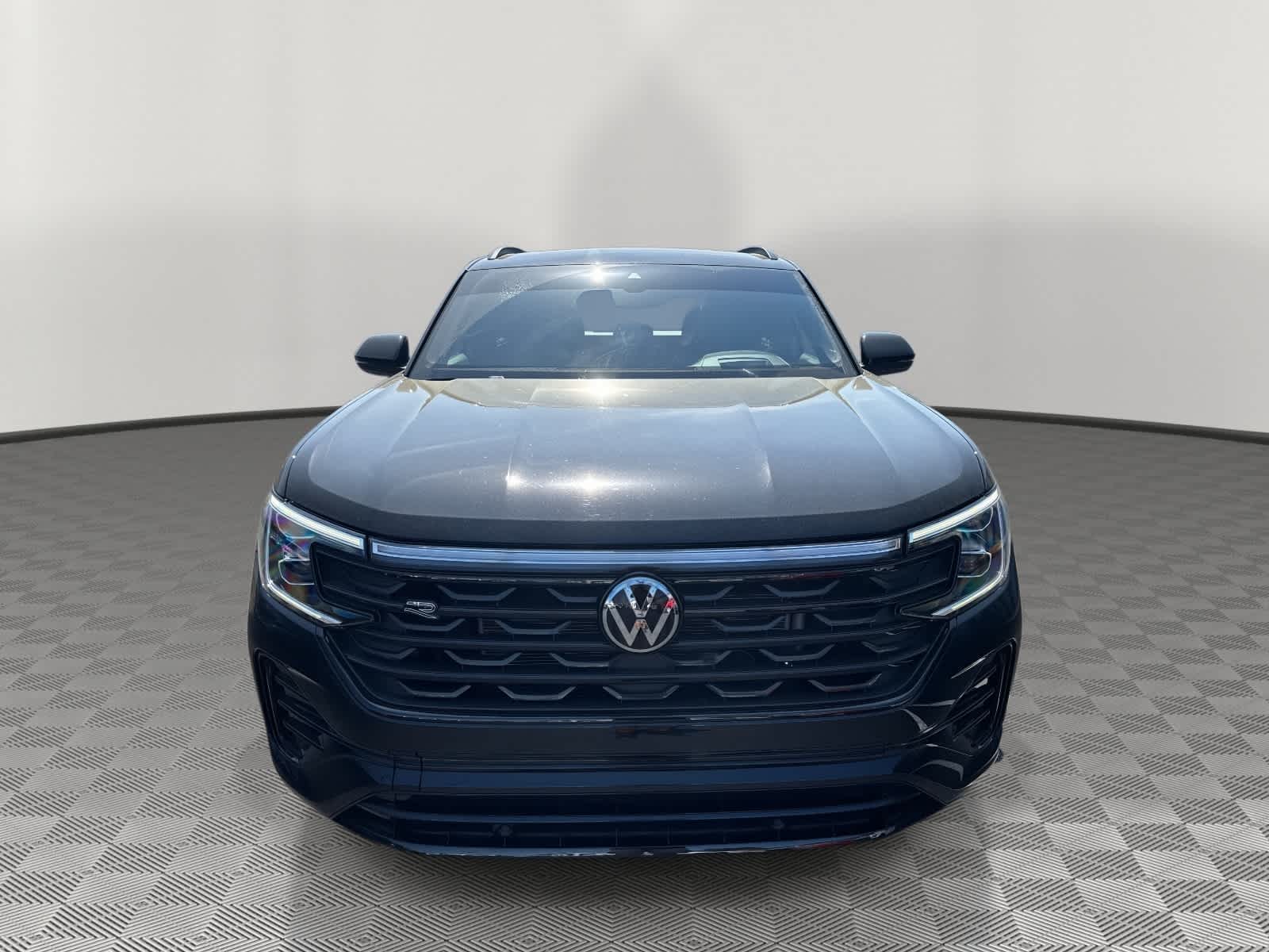 2025 Volkswagen Atlas Cross Sport 2.0T SEL R-Line Black