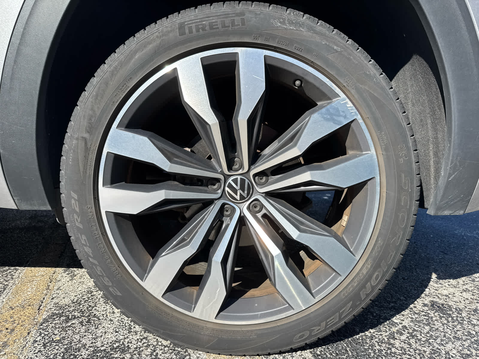 2022 Volkswagen Atlas Cross Sport 3.6L V6 SEL Premium R-Line