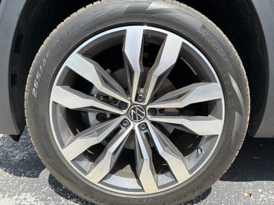 2023 Volkswagen Atlas Cross Sport 3.6L V6 SEL Premium R-Line