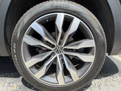 2023 Volkswagen Atlas Cross Sport 3.6L V6 SEL Premium R-Line