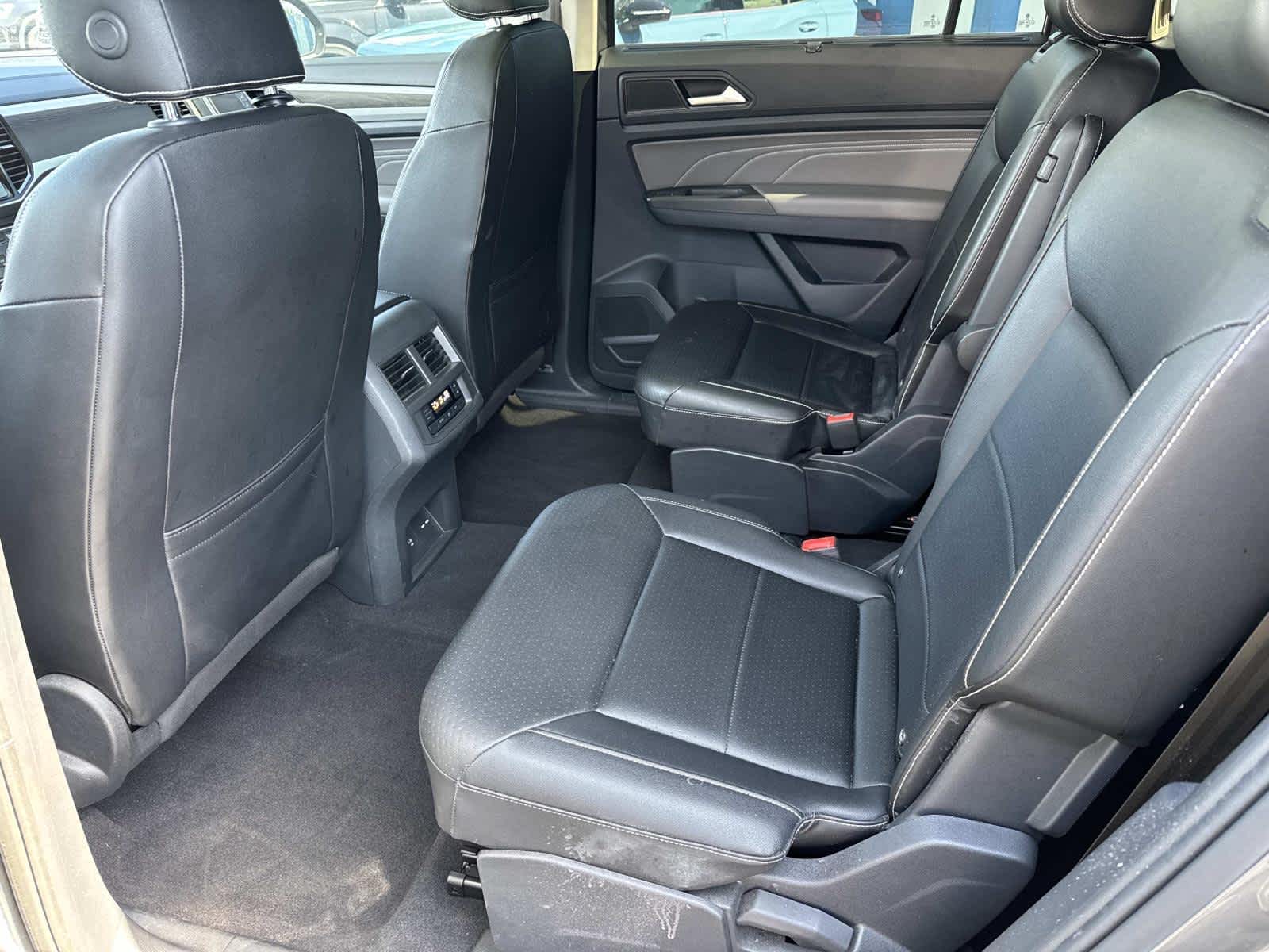 2022 Volkswagen Atlas 2.0T SE w/Technology