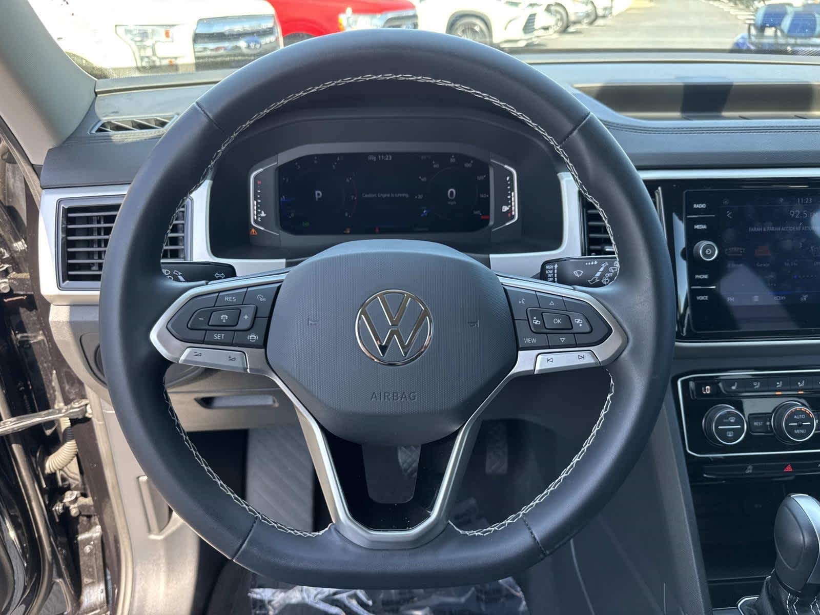 2023 Volkswagen Atlas 2.0T SE w/Technology