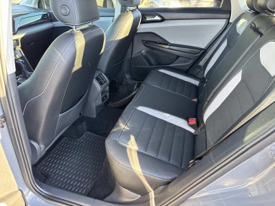 2022 Volkswagen Taos SEL