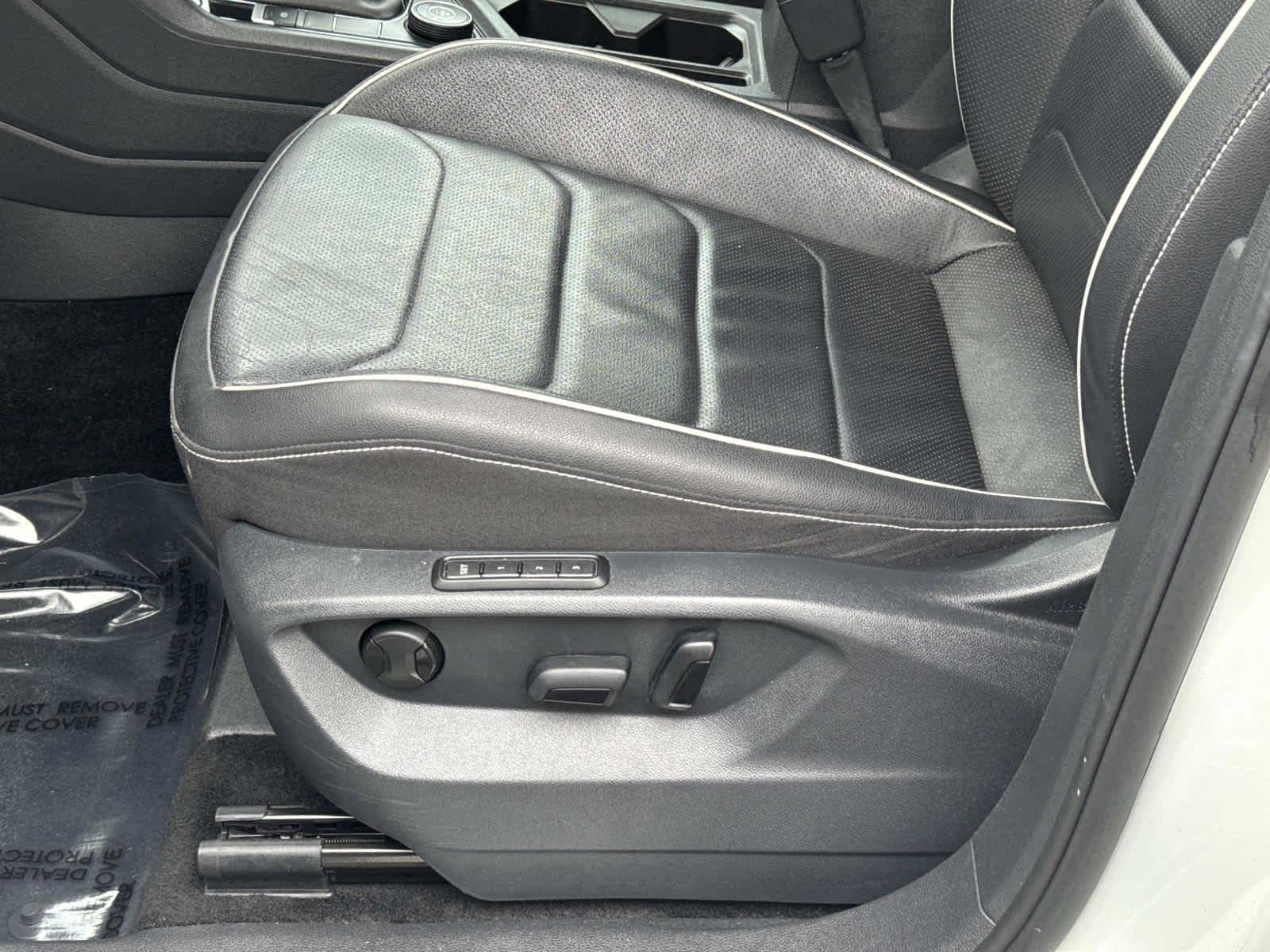 2023 Volkswagen Tiguan SEL R-Line