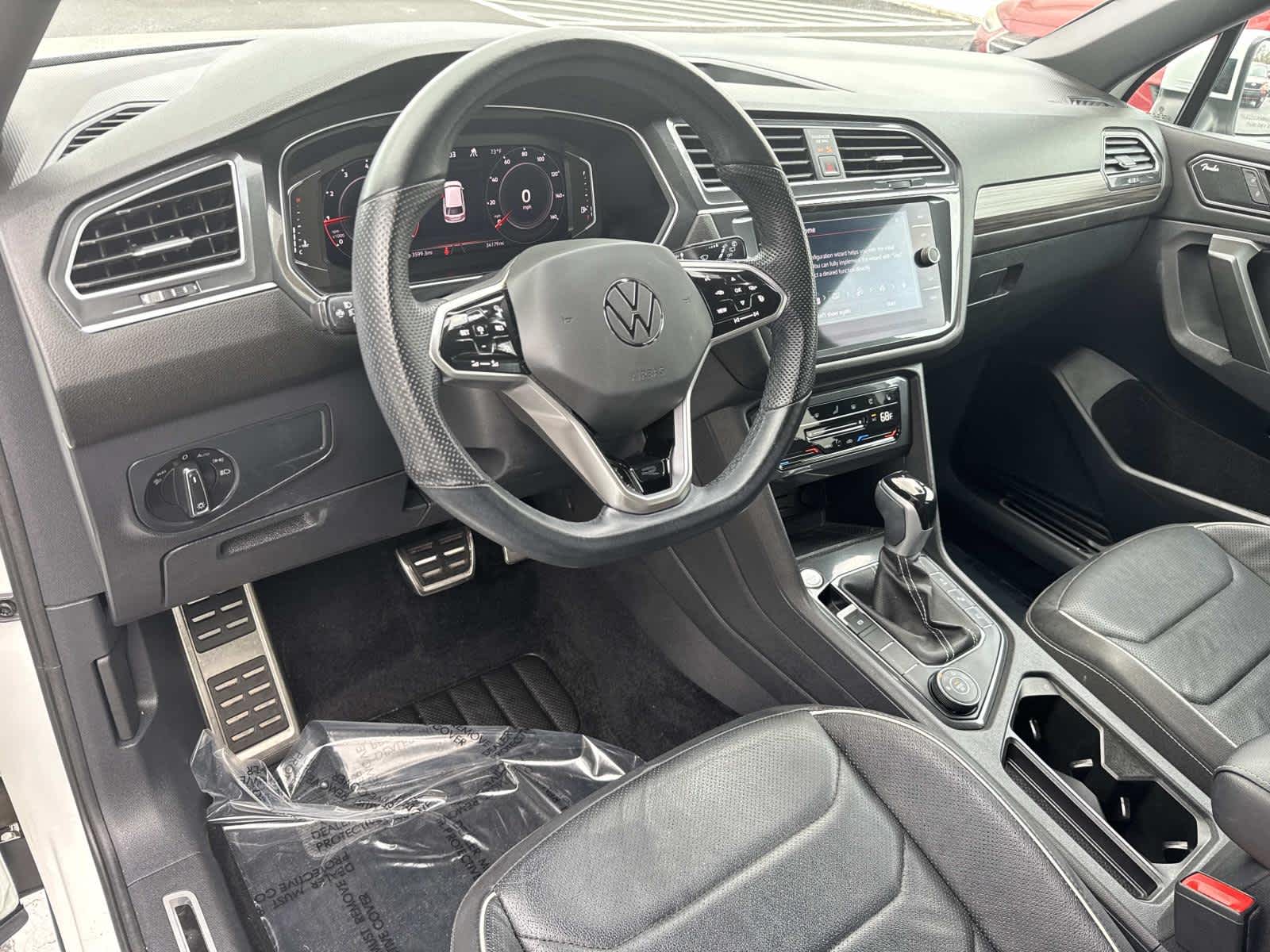 2023 Volkswagen Tiguan SEL R-Line