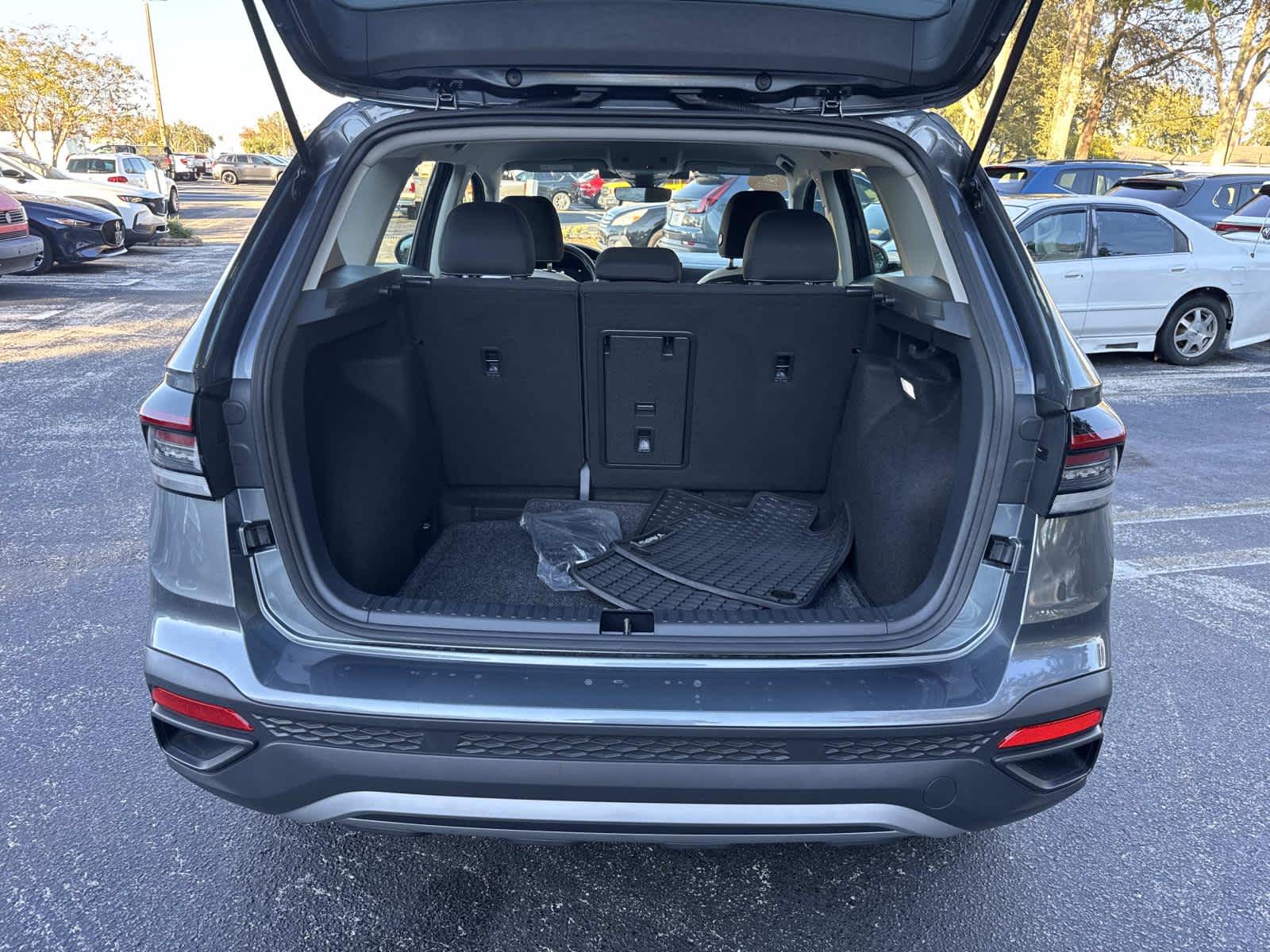 2025 Volkswagen Taos S