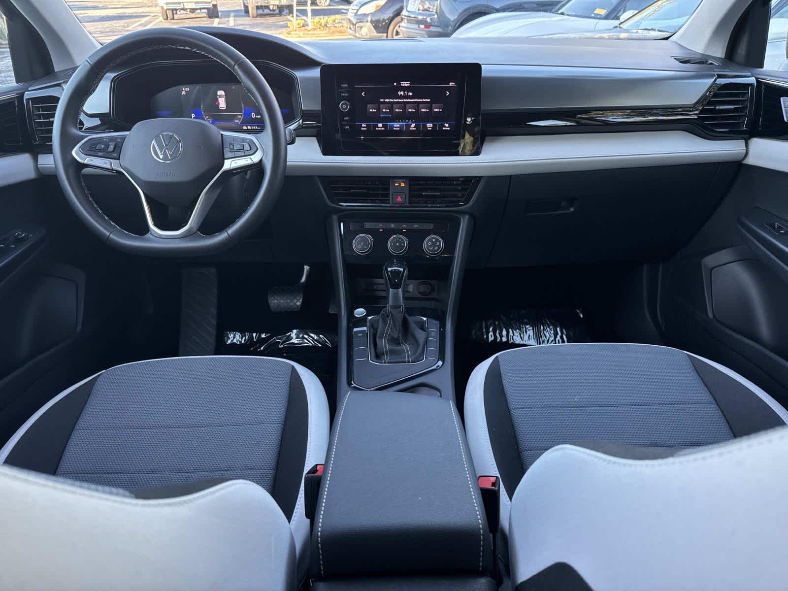 2025 Volkswagen Taos S