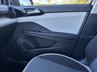 2025 Volkswagen Taos S