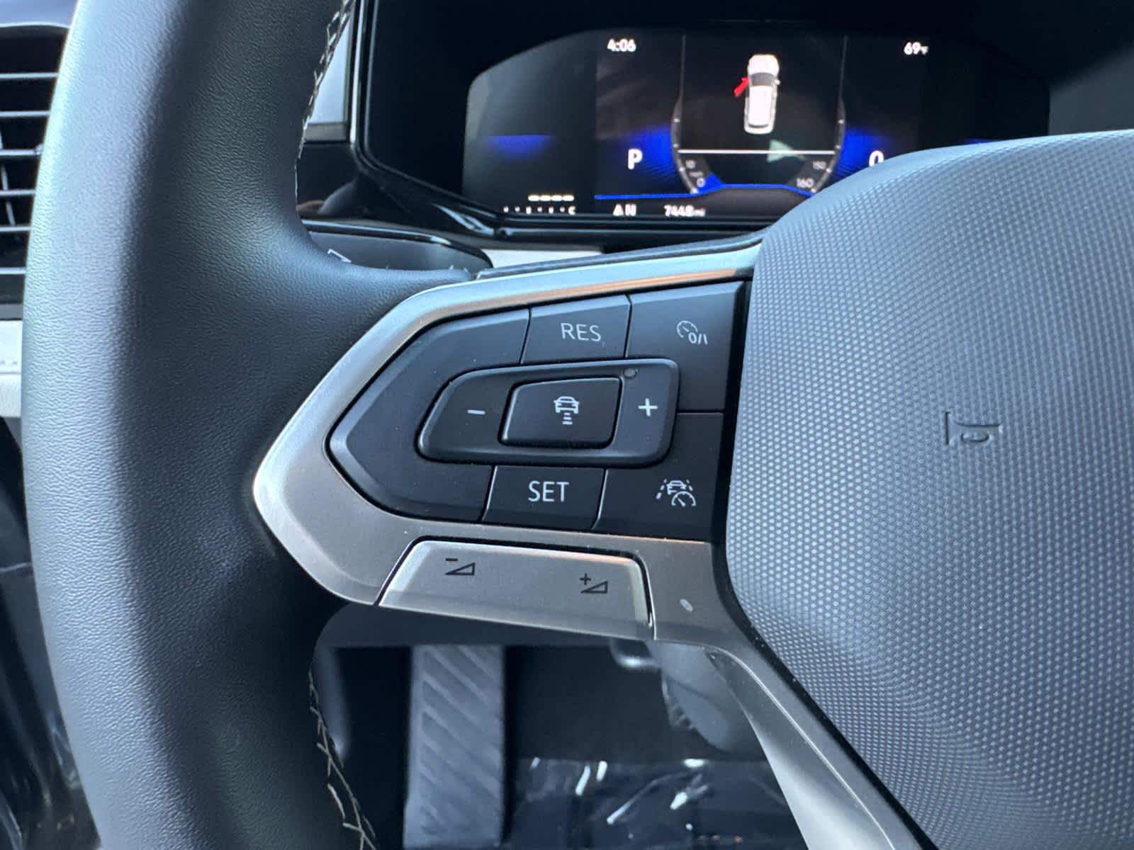 2025 Volkswagen Taos S