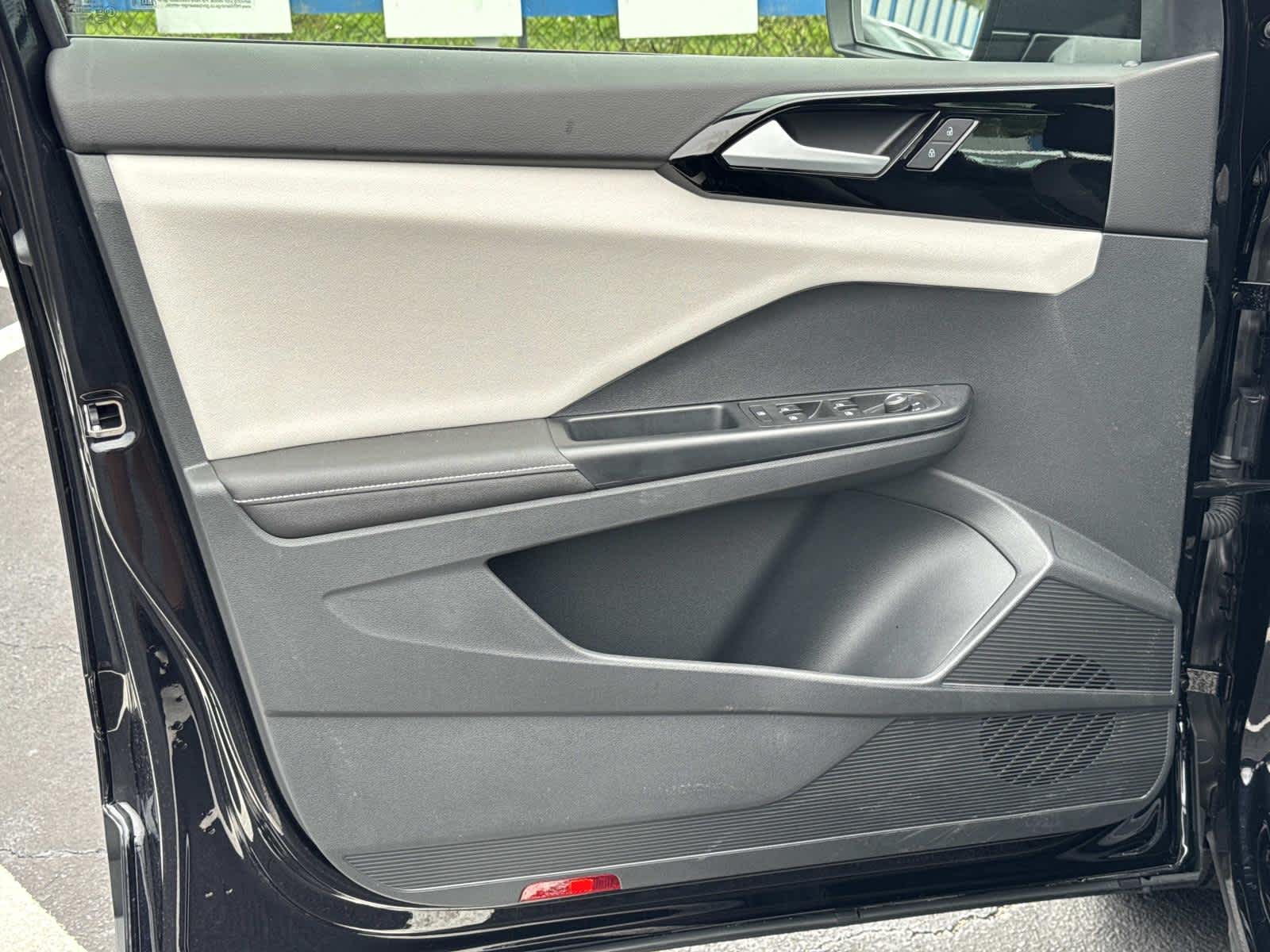 2025 Volkswagen Taos S