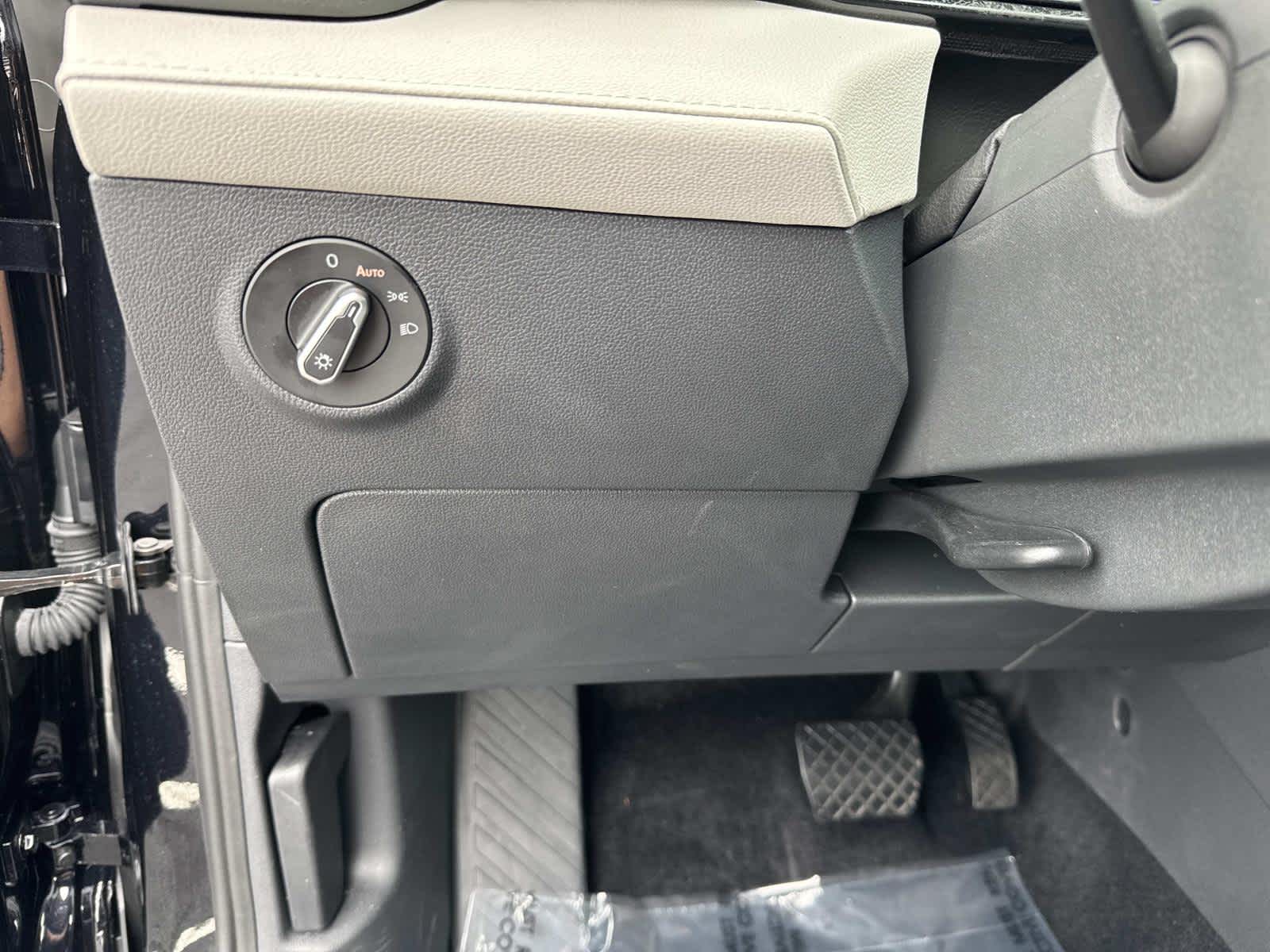 2025 Volkswagen Taos S