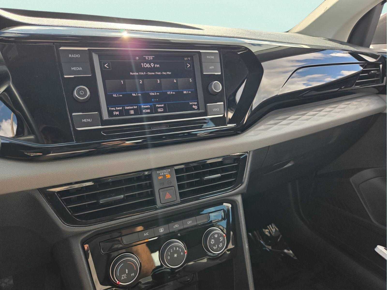2024 Volkswagen Taos S