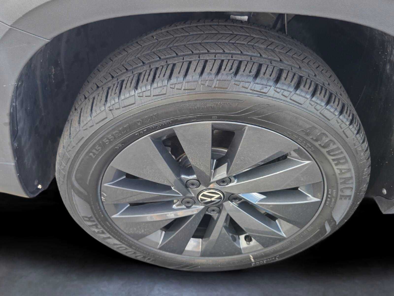 2024 Volkswagen Taos S
