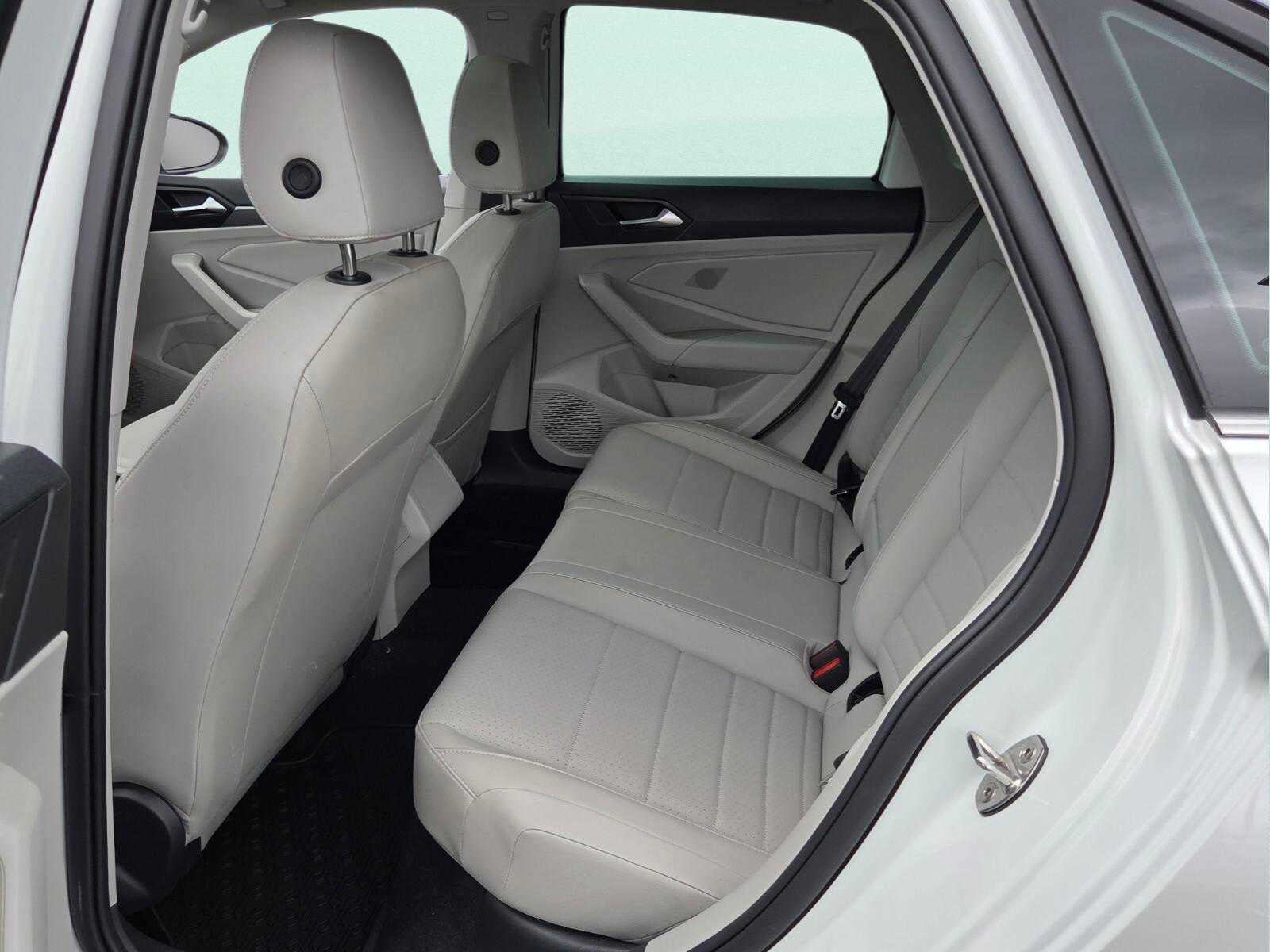 2023 Volkswagen Jetta SE