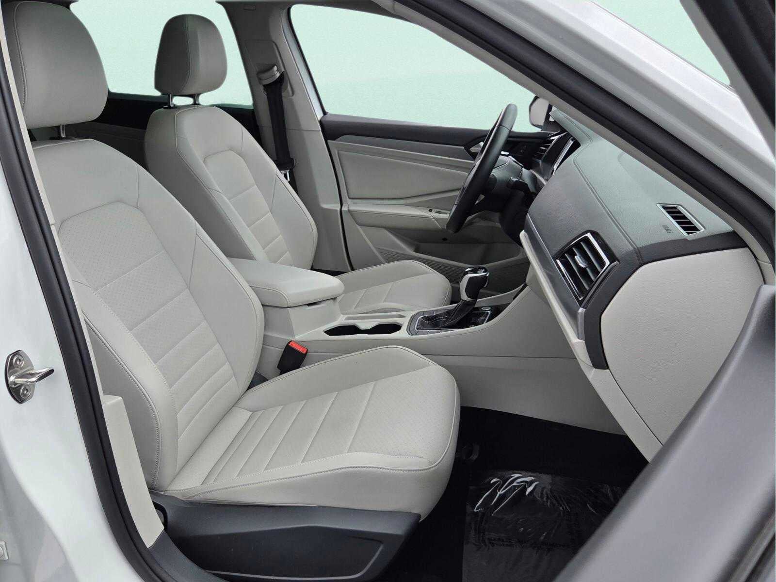 2023 Volkswagen Jetta SE