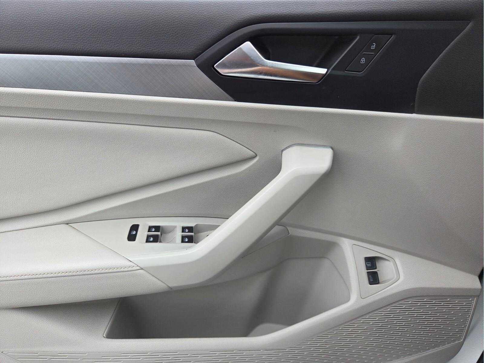 2023 Volkswagen Jetta SE
