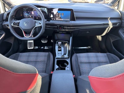 2024 Volkswagen Golf GTI SE